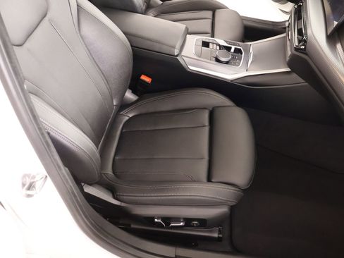 Used 2025 BMW 330i xDrive Sedan image 14