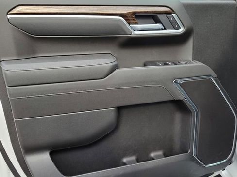 New 2026 GMC Sierra 1500 Elevation image 13