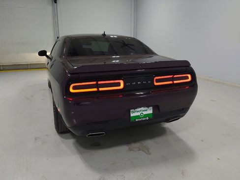 Used 2021 Dodge Challenger SXT RWD image 6