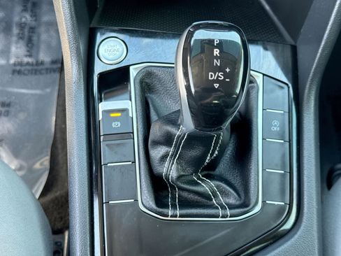 Certified 2024 Volkswagen Taos S FWD image 39