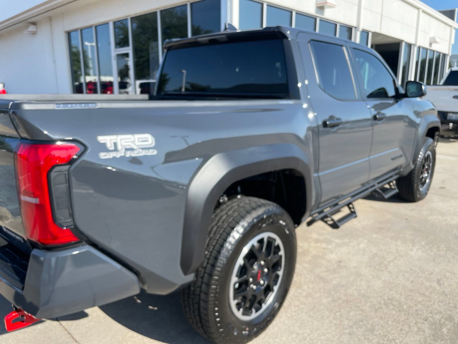 Used 2025 Toyota Tacoma TRD Off-Road AWD/4WD image 6