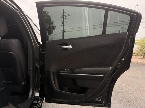Used 2018 Dodge Charger R/T RWD image 33
