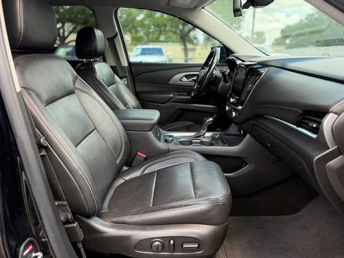 Used 2019 Chevrolet Traverse RS w/ LPO, Floor Liner Package image 28