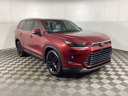 Used 2024 Toyota Grand Highlander AWD image 1
