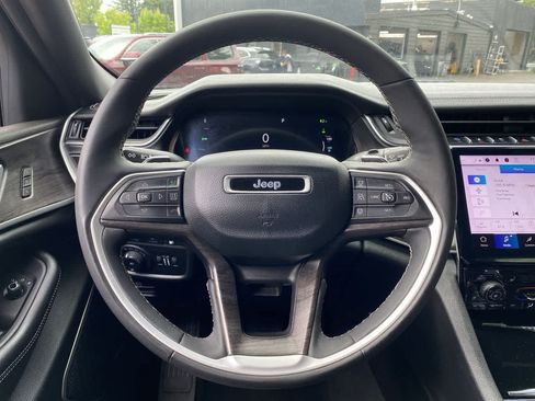 Used 2024 Jeep Grand Cherokee Limited 4xe AWD/4WD image 19