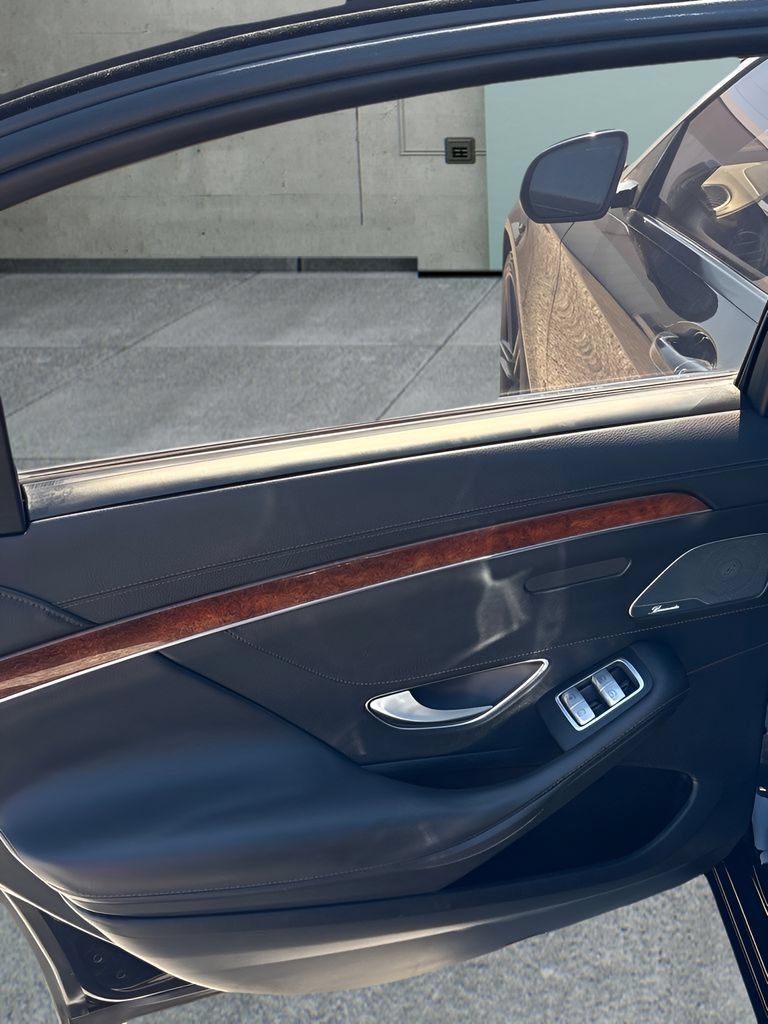 Used 2014 Mercedes-Benz S 550 Sedan w/ Premium 1 Package image 15