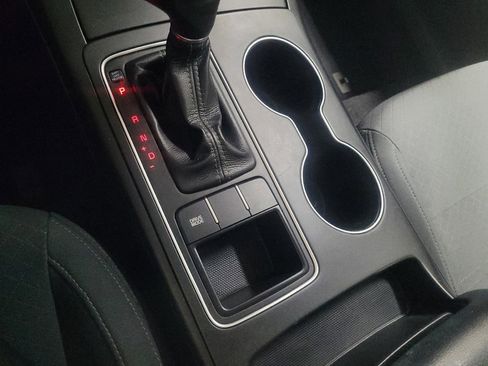 Used 2018 Kia Sorento LX image 26