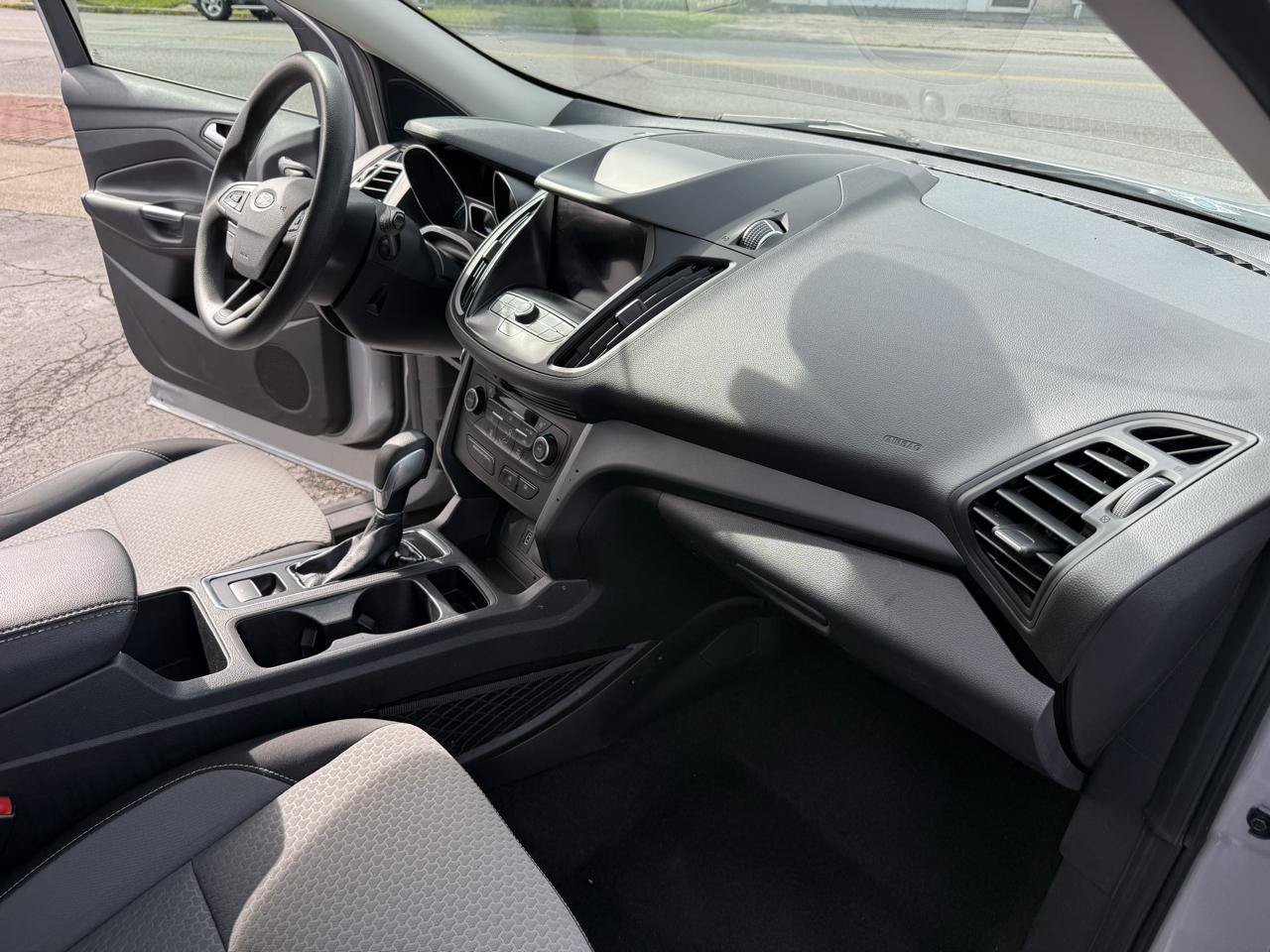 Used 2019 Ford Escape SE AWD/4WD image 27