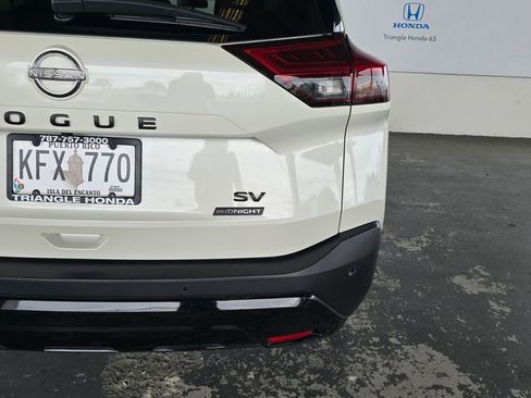 Used 2023 Nissan Rogue SV FWD image 50