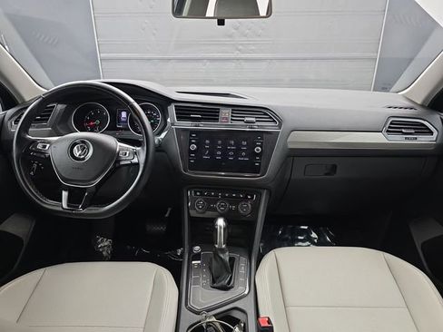 Used 2018 Volkswagen Tiguan SE image 22