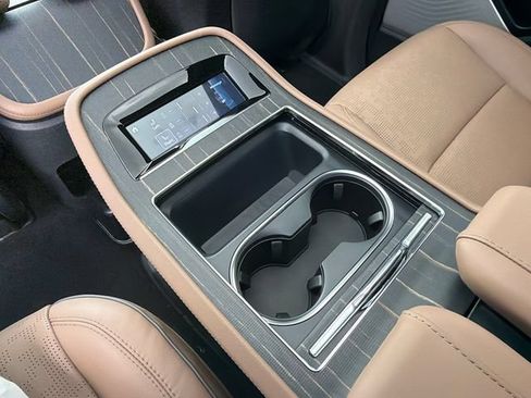 New 2026 Lincoln Navigator L Black Label AWD/4WD image 25