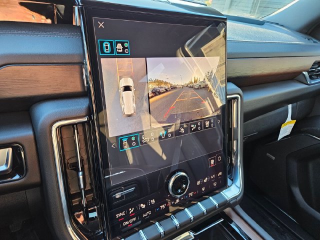 New 2026 GMC Yukon Denali w/ Denali Reserve Package AWD/4WD image 40