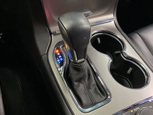Used 2018 Jeep Grand Cherokee Limited AWD/4WD image 19