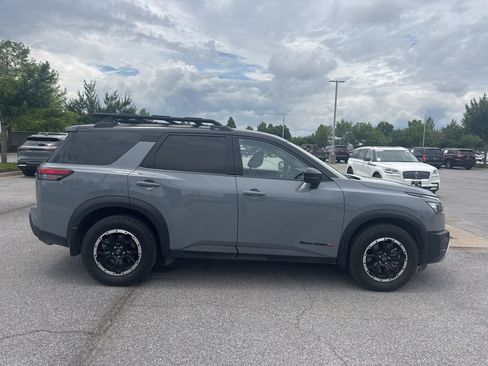 Used 2023 Nissan Pathfinder Rock Creek AWD/4WD image 4