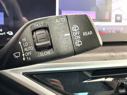 New 2026 BMW X5 xDrive50e image 31