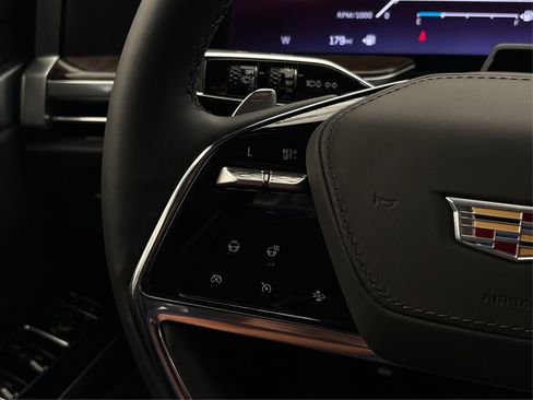 New 2025 Cadillac Escalade ESV Sport Platinum image 29