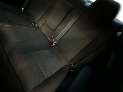 Used 2015 Dodge Challenger R/T RWD image 23