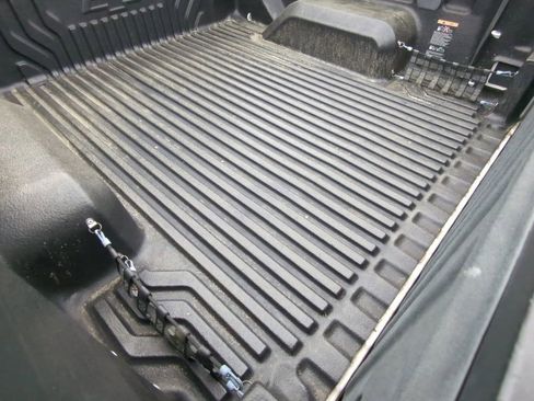 Used 2019 Chevrolet Silverado 1500 Custom Trail Boss w/ Custom Convenience Package image 5