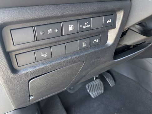 New 2026 Nissan Rogue Platinum AWD/4WD image 16