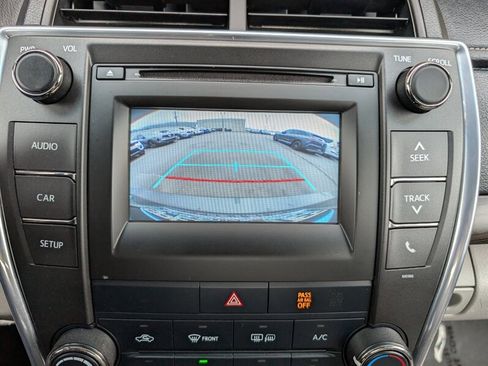 Used 2015 Toyota Camry LE FWD image 23