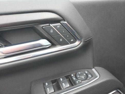 Used 2024 GMC Sierra 3500 Denali w/ Denali Reserve Package image 16