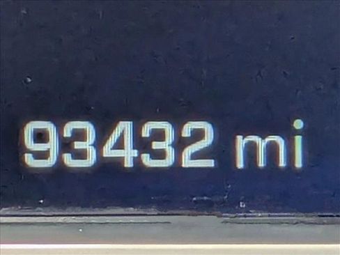 Used 2023 Chevrolet Silverado 1500 LT Trail Boss w/ LPO, Dark Essentials Package image 11