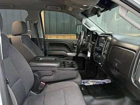 Used 2018 Chevrolet Silverado 2500 LT image 8