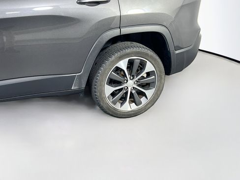 Used 2022 Jeep Cherokee Limited w/ Elite Package image 31