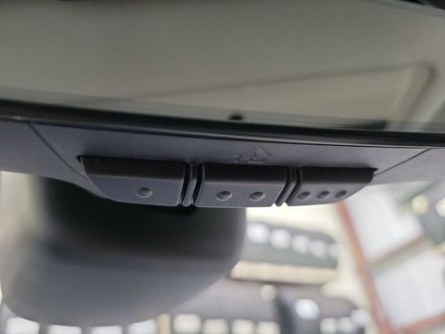 New 2025 Land Rover Discovery Sport S image 34