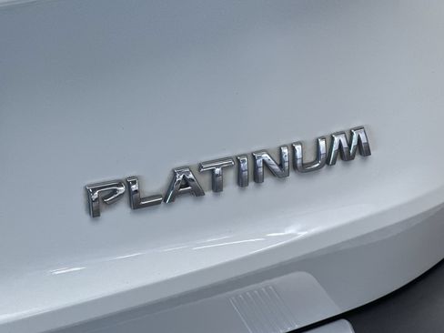 Used 2023 Nissan Rogue Platinum w/ Platinum Premium Package FWD image 24