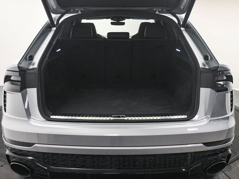 Used 2021 Audi RS Q8 w/ Black Optic Package image 7