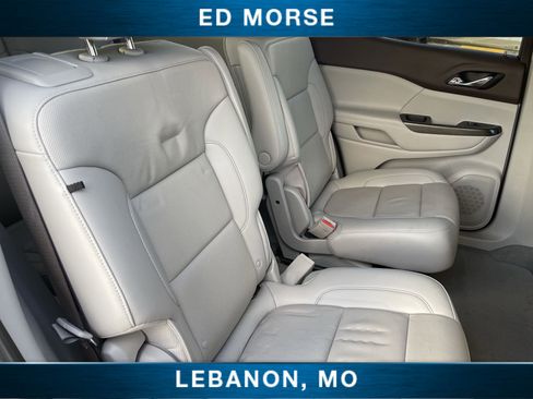 Certified 2022 GMC Acadia SLT image 26