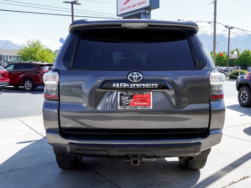 Used 2023 Toyota 4Runner TRD Off-Road AWD/4WD image 7