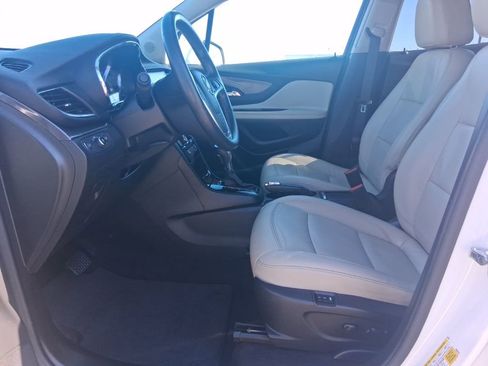 Used 2018 Buick Encore Essence image 14