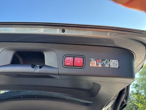 New 2026 Mercedes-Benz GLS 450 4MATIC image 27