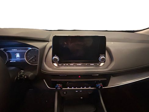 Used 2026 Nissan Rogue SV image 11