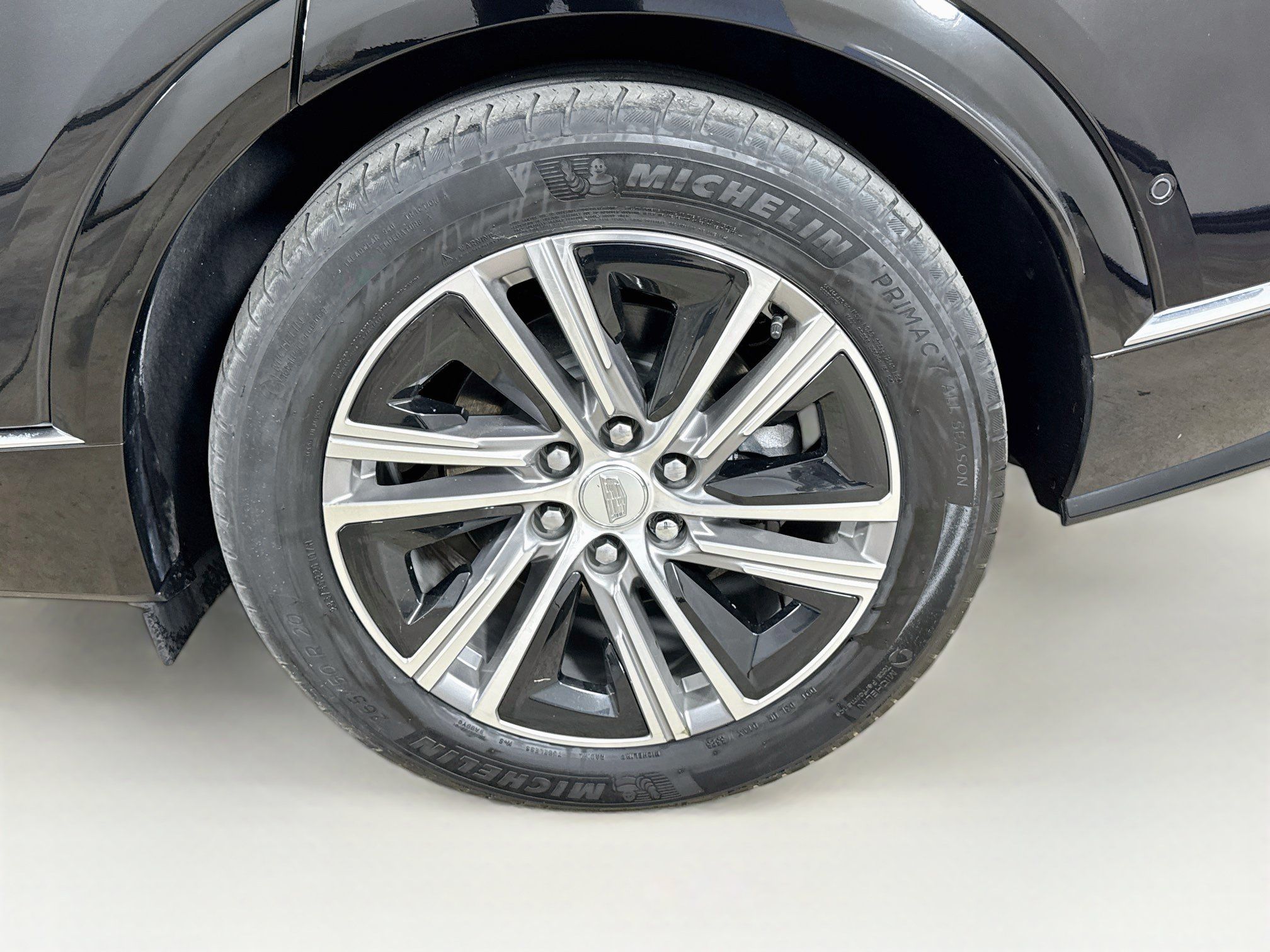 Used 2024 Cadillac Lyriq Luxury RWD image 34