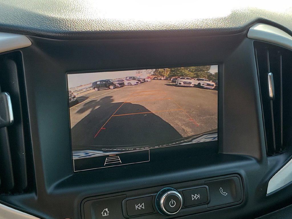 Used 2024 GMC Terrain SLE FWD image 31