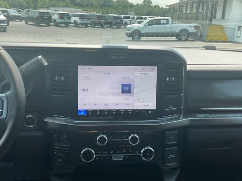 New 2026 Ford F250 Lariat w/ Black Appearance Package AWD/4WD image 19