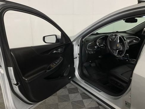 Used 2020 Chevrolet Malibu Premier FWD image 27