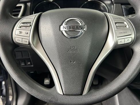 Used 2016 Nissan Rogue S AWD/4WD image 18