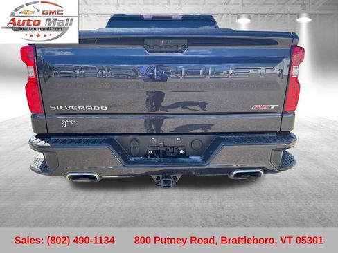 Used 2024 Chevrolet Silverado 1500 RST w/ Z71 Off-Road Package AWD/4WD image 5