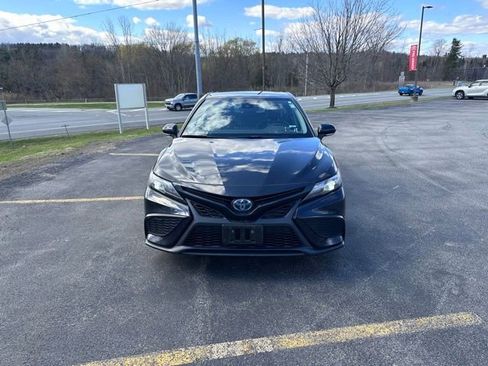 Used 2024 Toyota Camry SE image 8