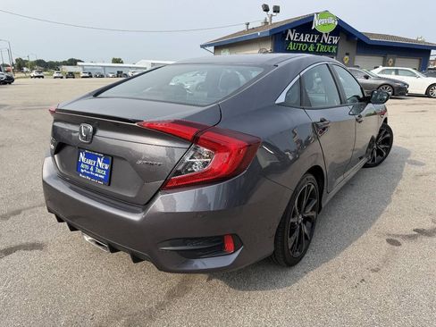 Used 2019 Honda Civic Sport image 8