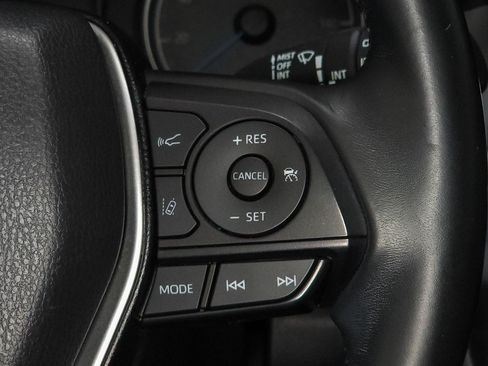 Used 2021 Toyota Venza LE AWD/4WD image 26