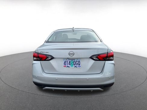 Used 2025 Nissan Versa SV image 6