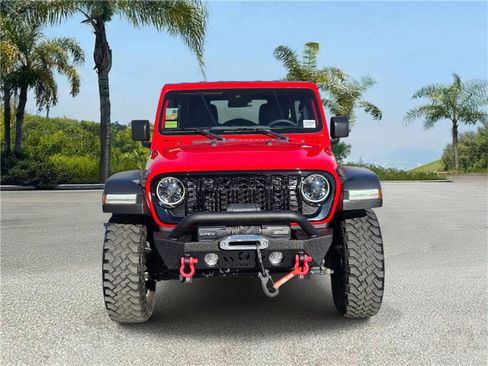 Used 2024 Jeep Wrangler Unlimited Sport image 3