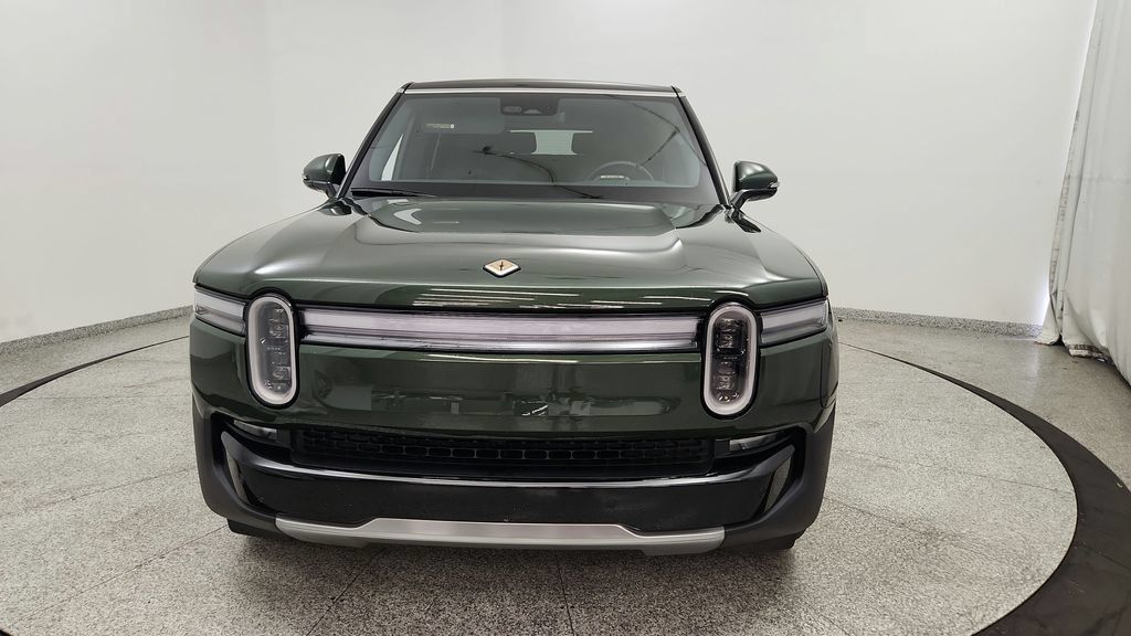 Used 2025 Rivian R1S Adventure Dual AWD/4WD image 9