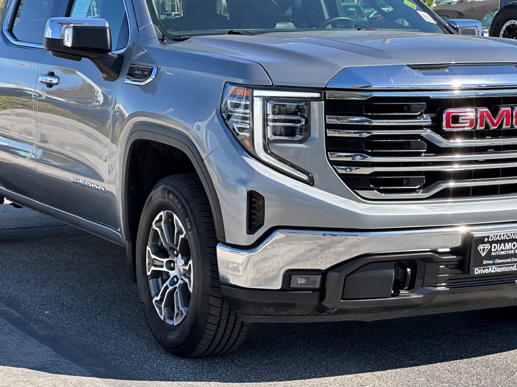 Used 2025 GMC Sierra 1500 SLT AWD/4WD image 11