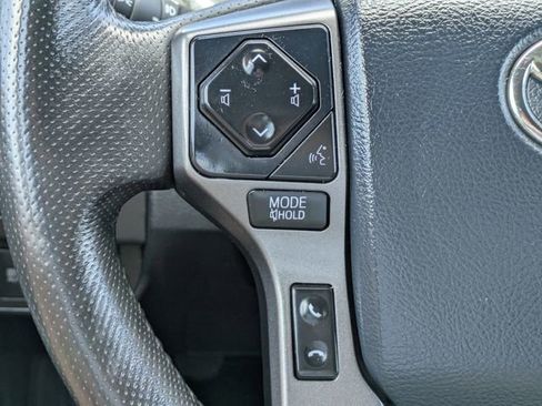 Used 2020 Toyota Tacoma TRD Off-Road AWD/4WD image 19